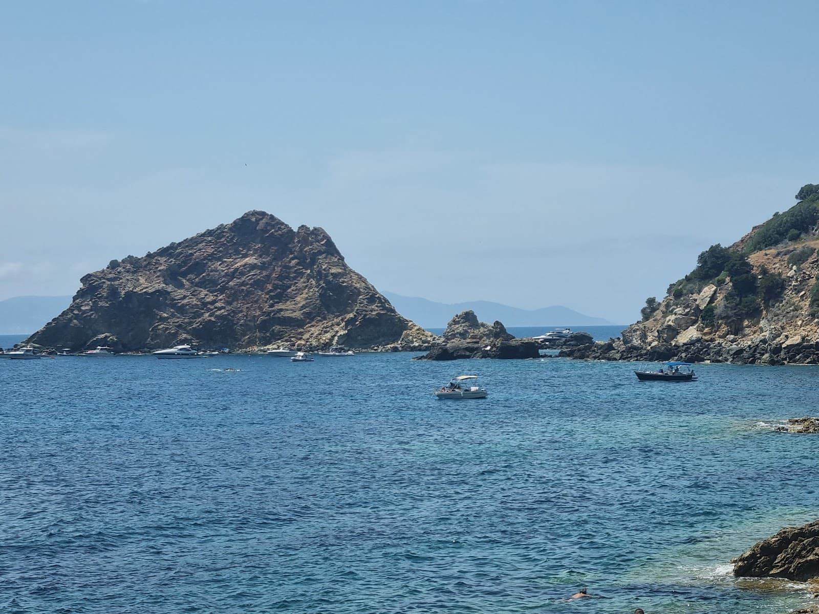 Mar Morto (rock pools) - Image 1