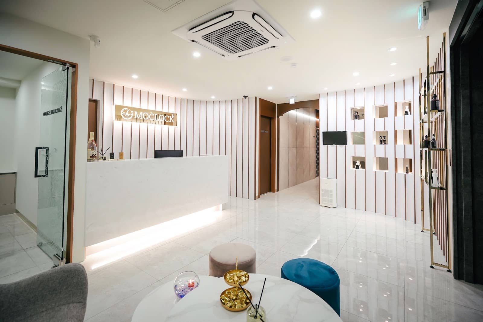 Relaxing Head and Shoulder Massage