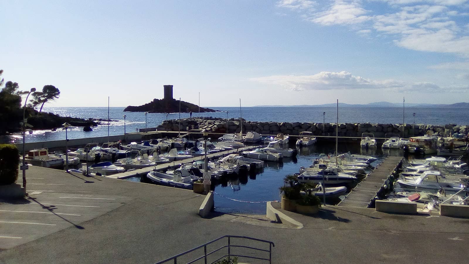 Port du Poussaï Charm