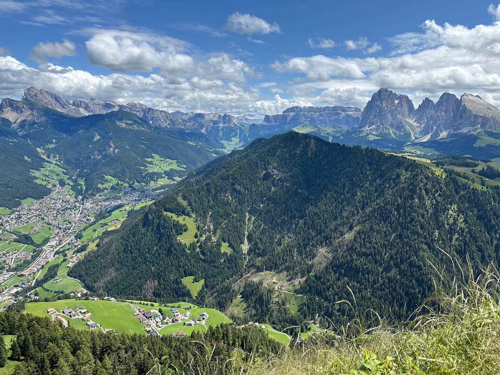 Panoramic Hiking Trails