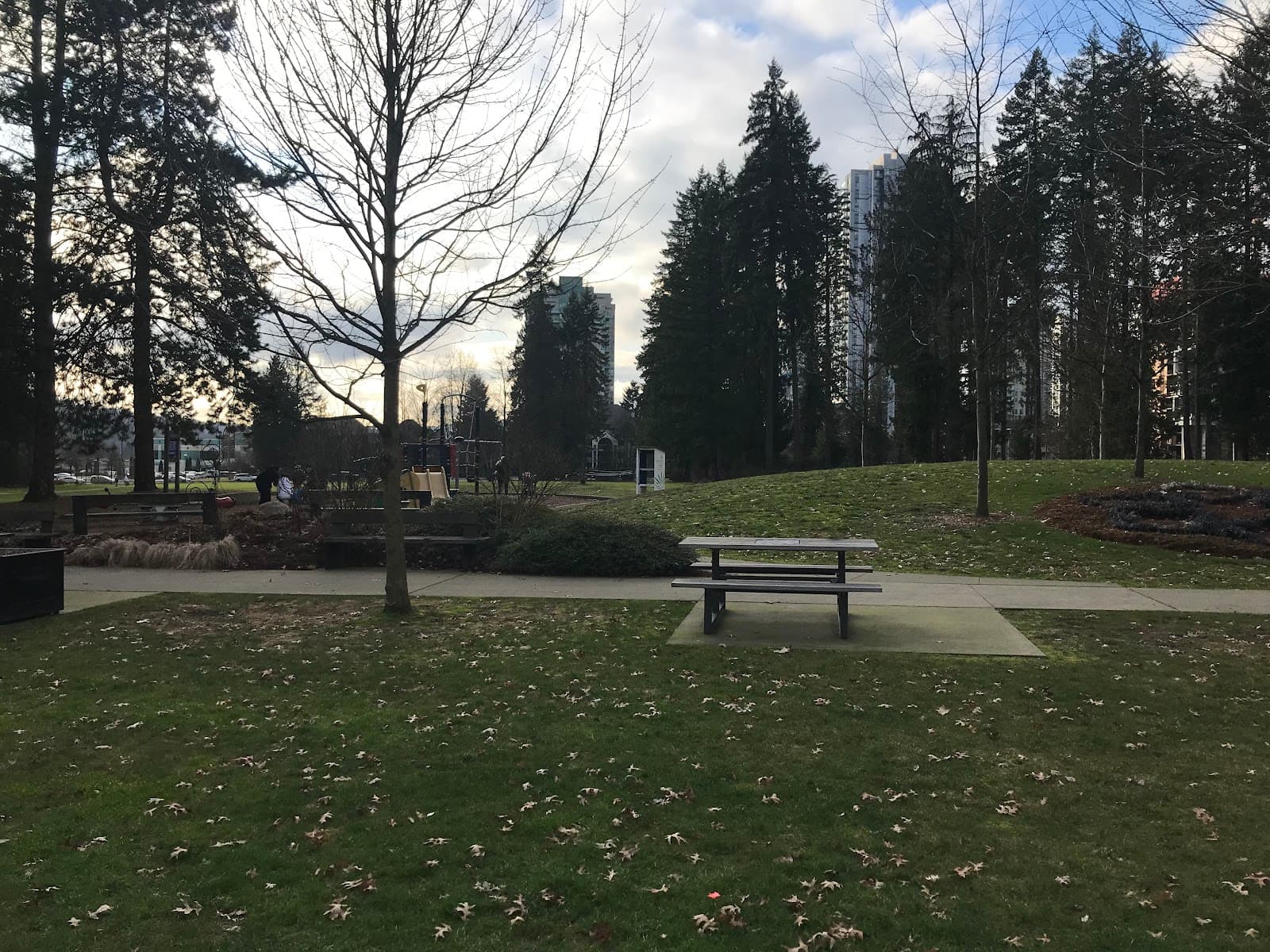 Glen Park - Image 1