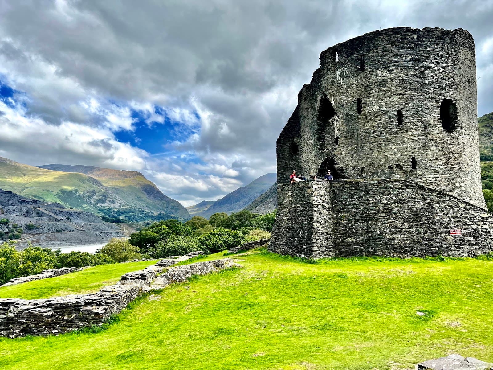 Dolbadarn Castle - Image 1