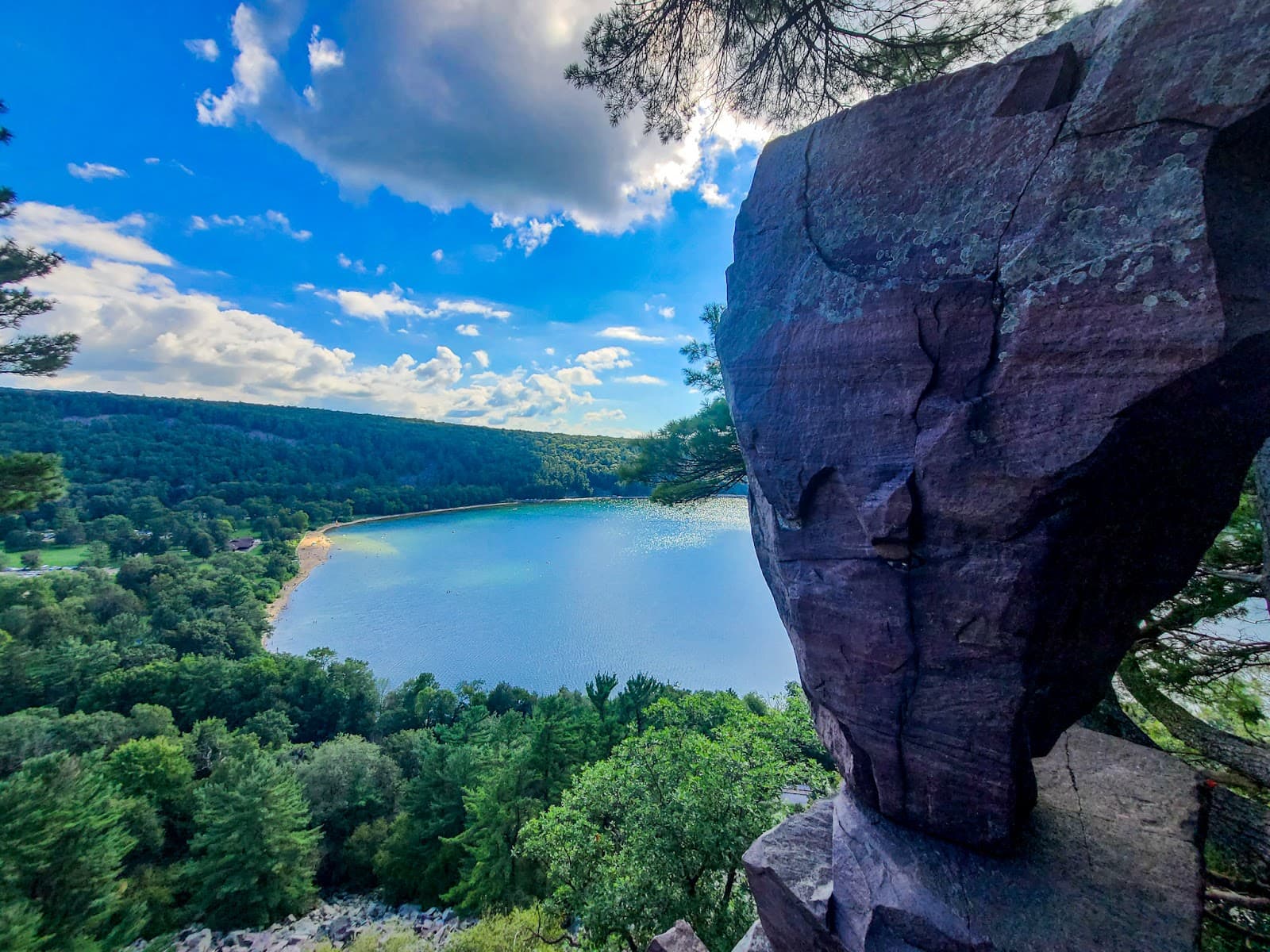 Balanced Rock Devil's Lake - Image 1