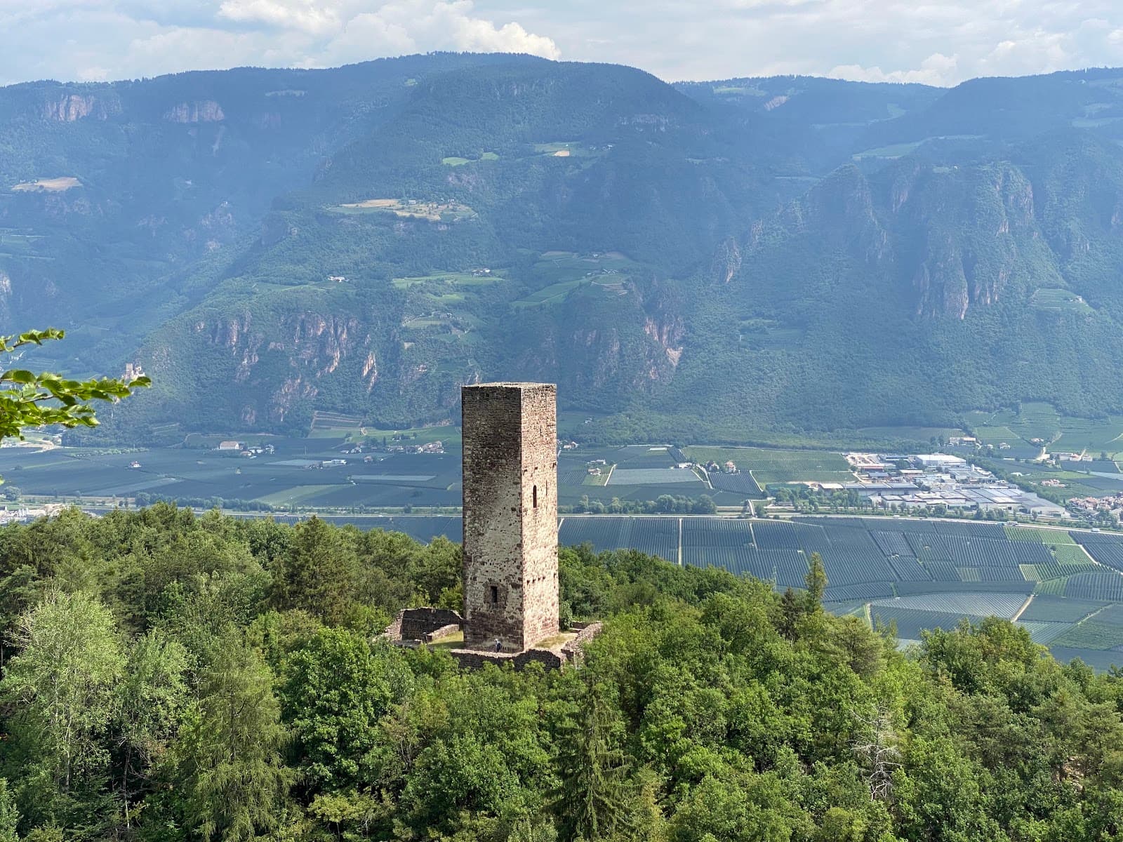 Hocheppan Castle (day trip) - Image 1