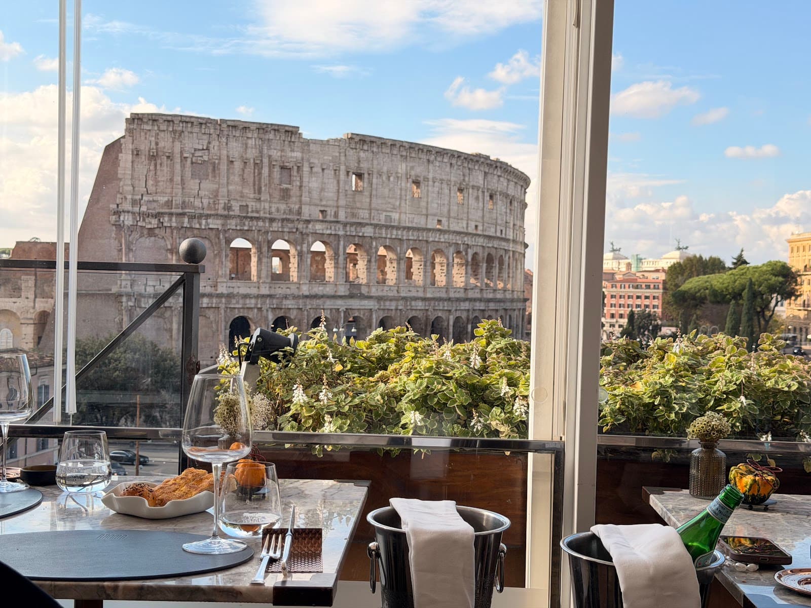 Aroma Restaurant - Image 1