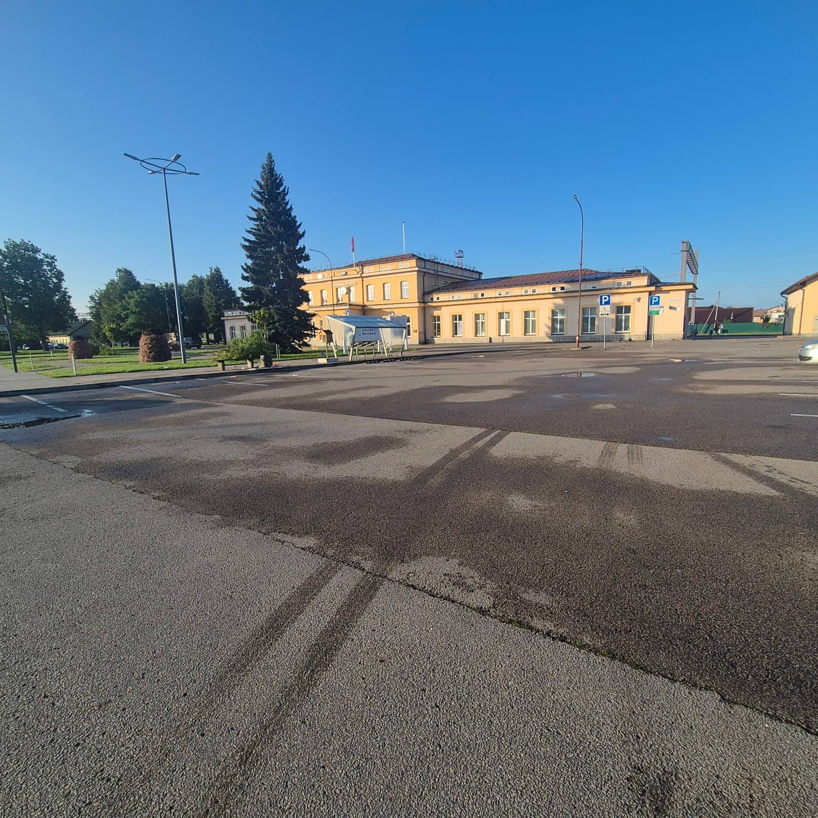 Convenient Nearby Dining