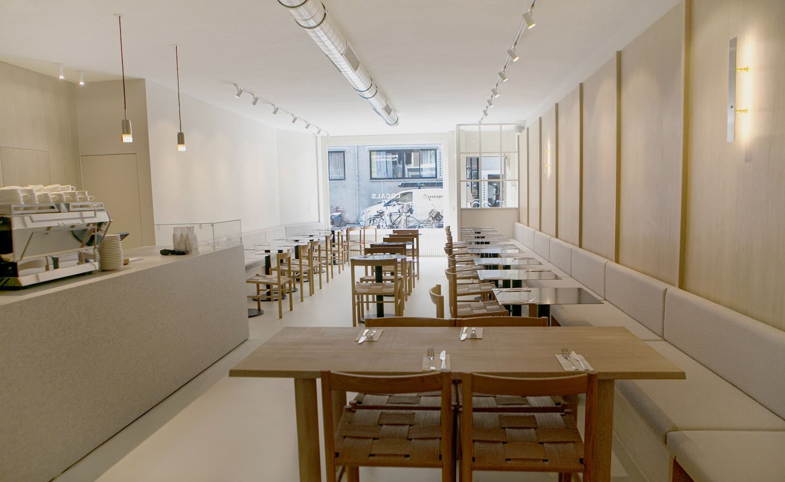 Various locations - Image 1