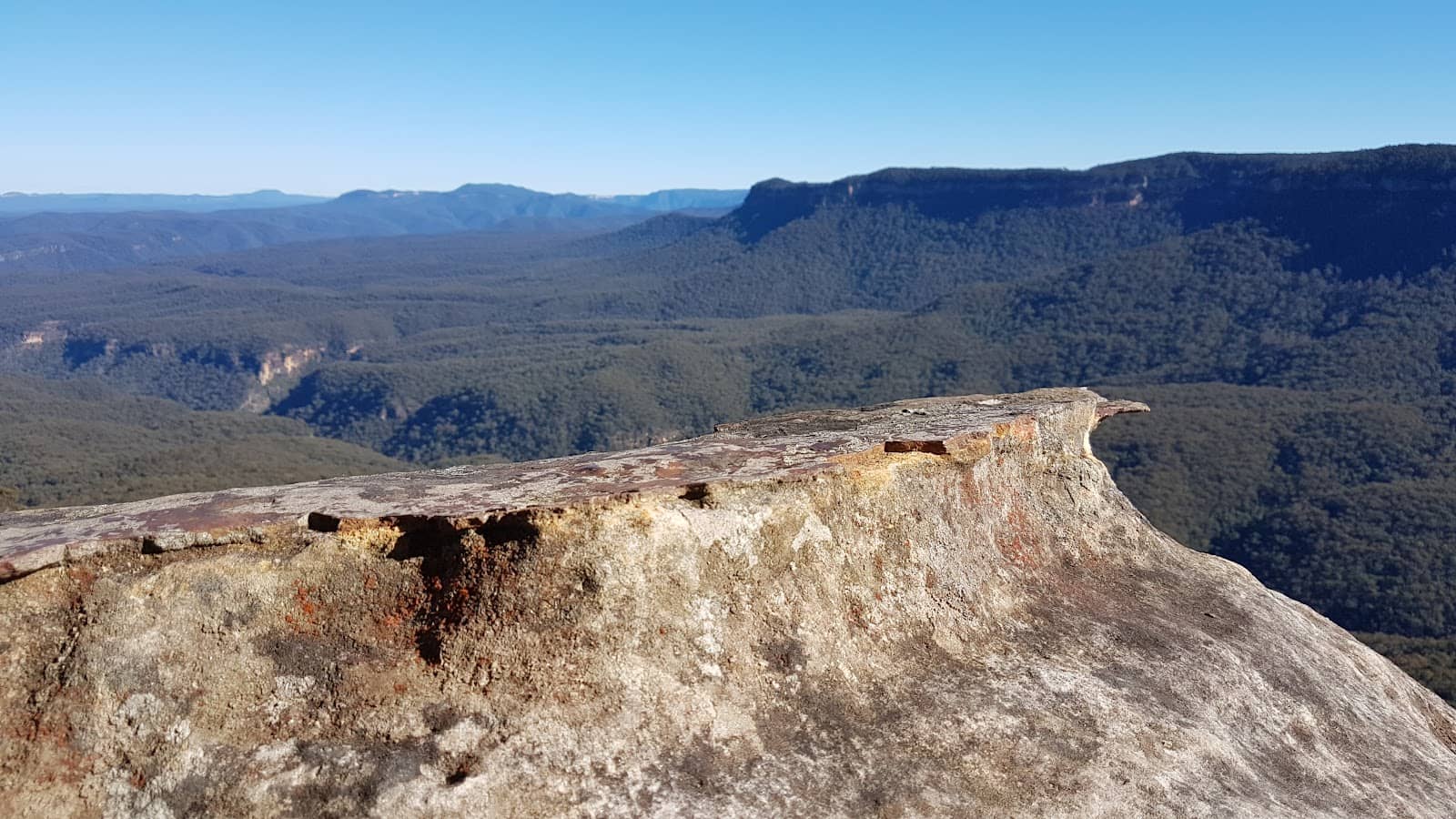 Kedumba Valley Views