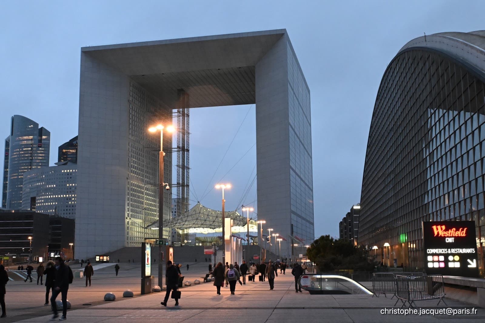 La Défense de Paris (statue) - Image 1