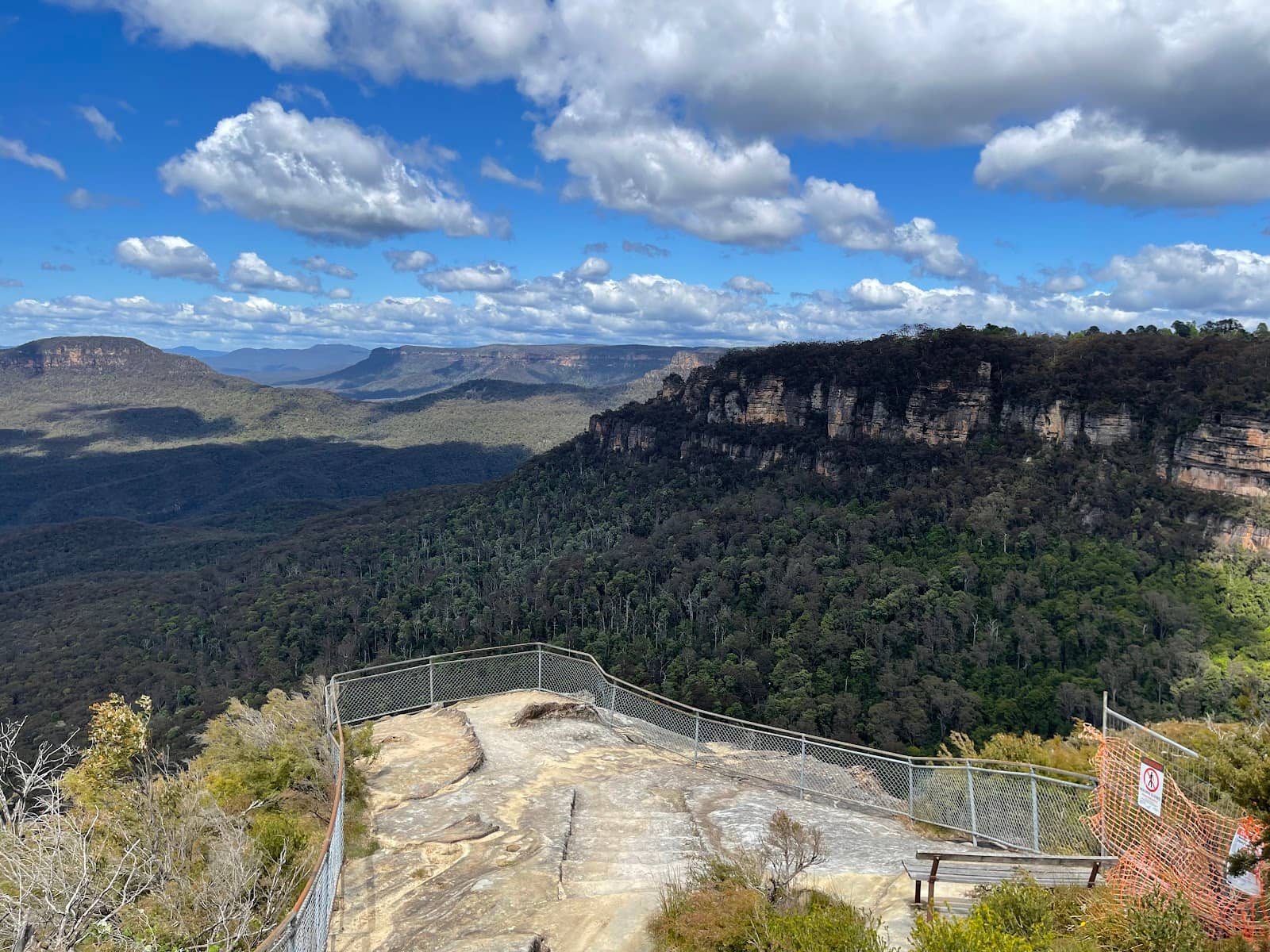 Peaceful Weekday Escape