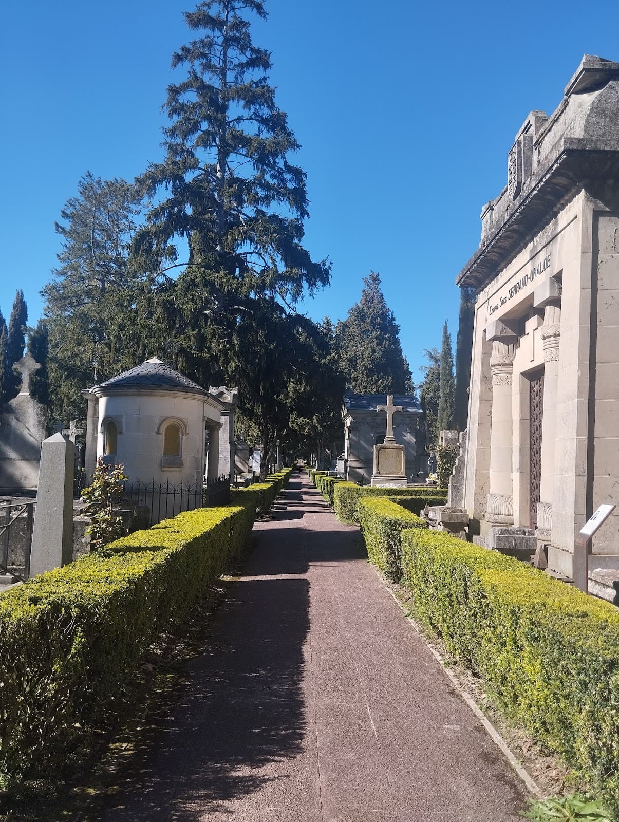 Santa Isabel Cemetery - Image 1