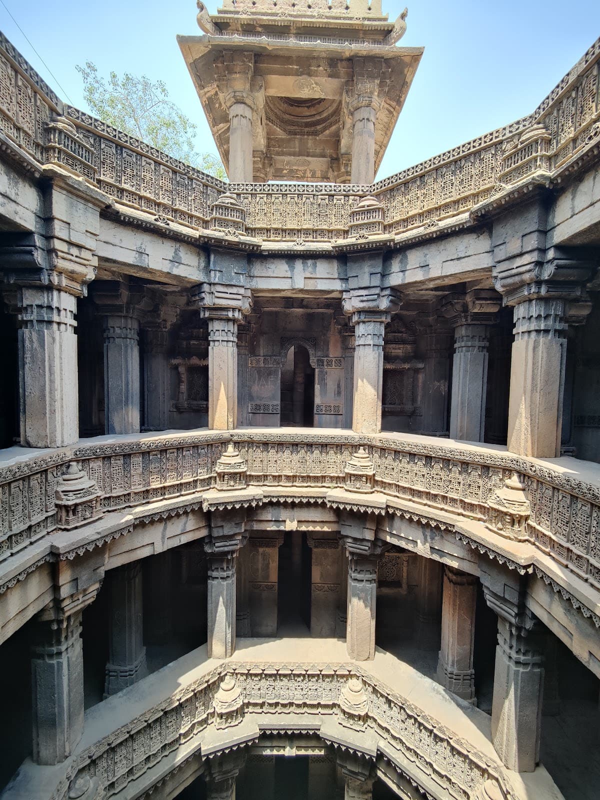 Dada Harir Stepwell Ahmedabad - Image 1