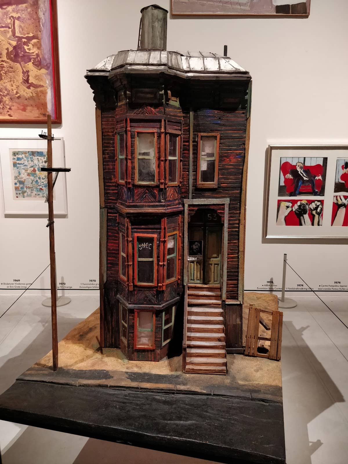 Rotating Special Exhibitions