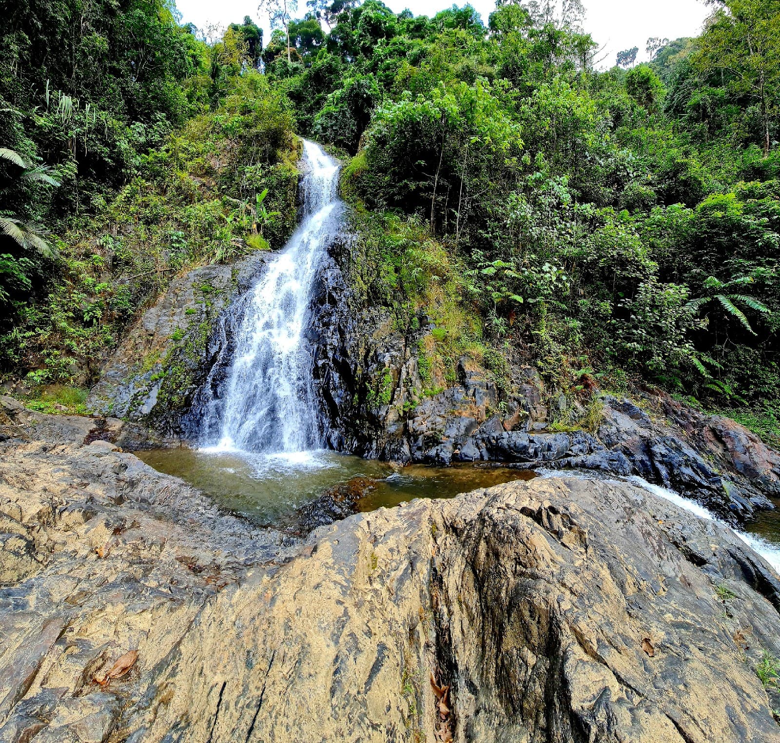 Huay Toh Waterfall - Image 1