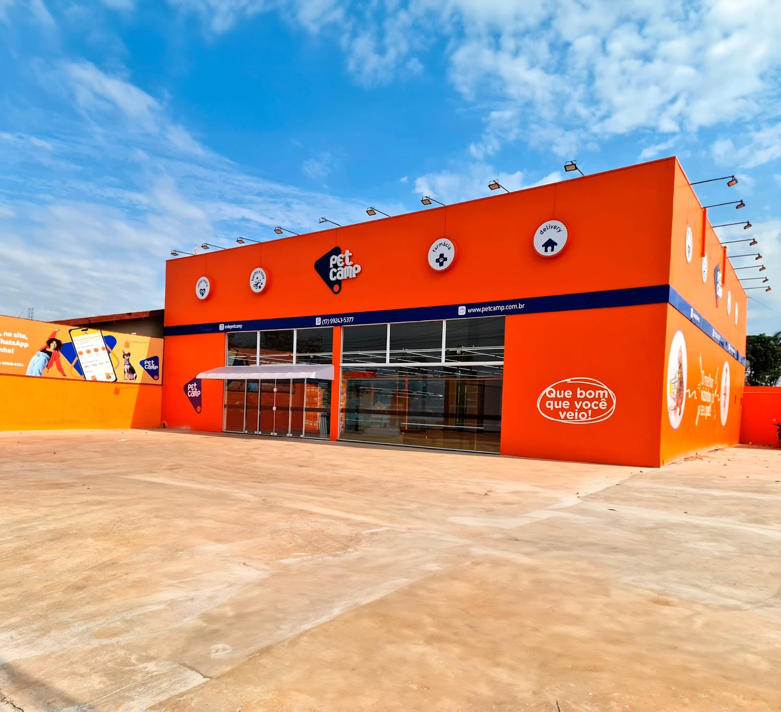 Petz Barretos São Paulo Brazil - Image 1