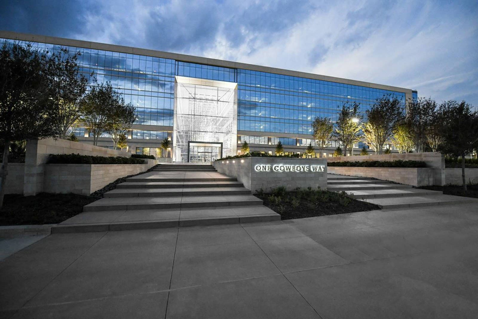 Monument Realty PGA District - Image 1