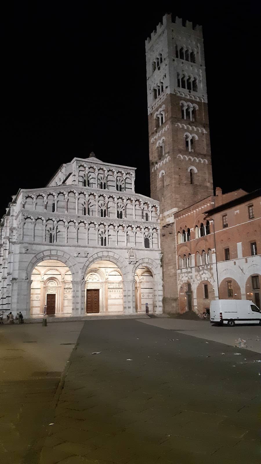 Piazza dell'Anfiteatro