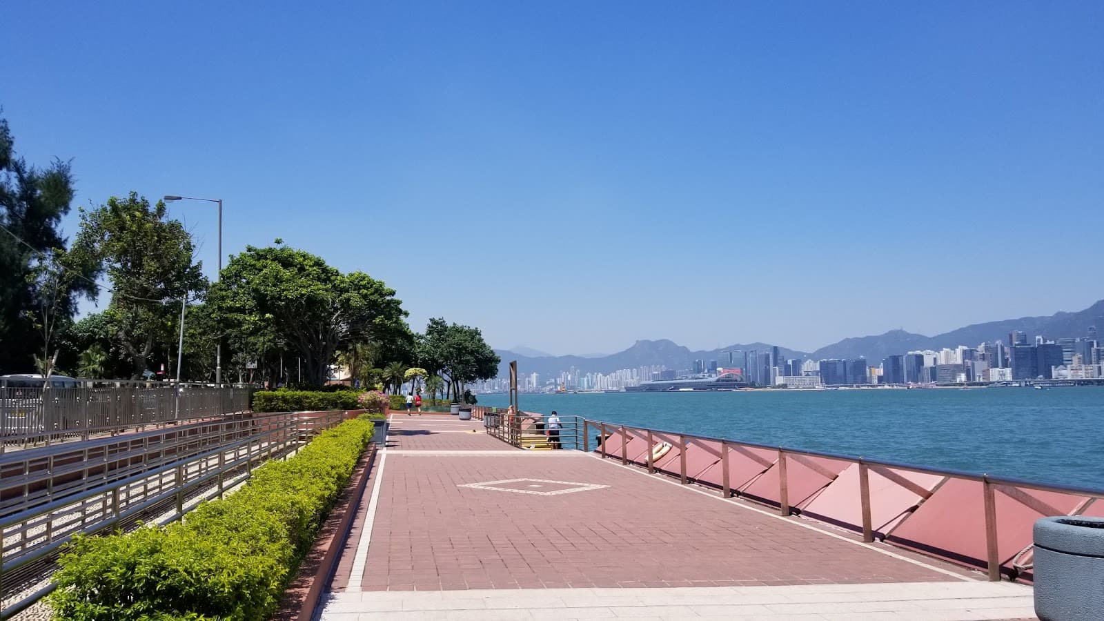 Sai Wan Ho Waterfront Trail Park Garden - Image 1