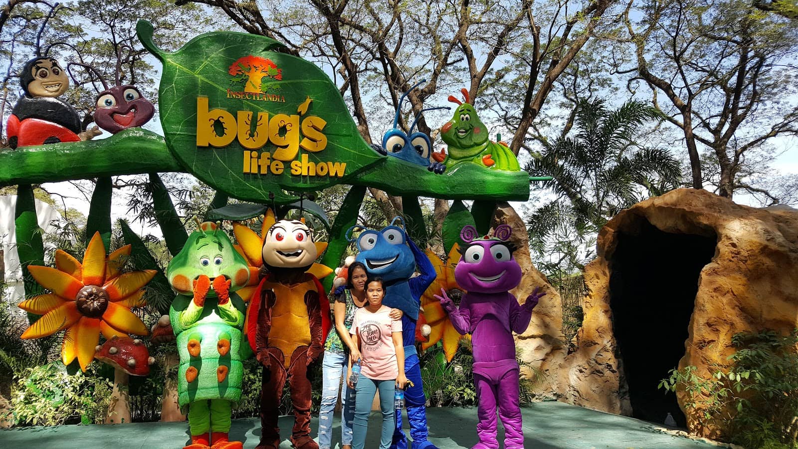 Dinosaur Island Proximity