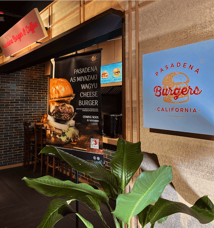 Jays Gatedining, Lot 10 - Image 1