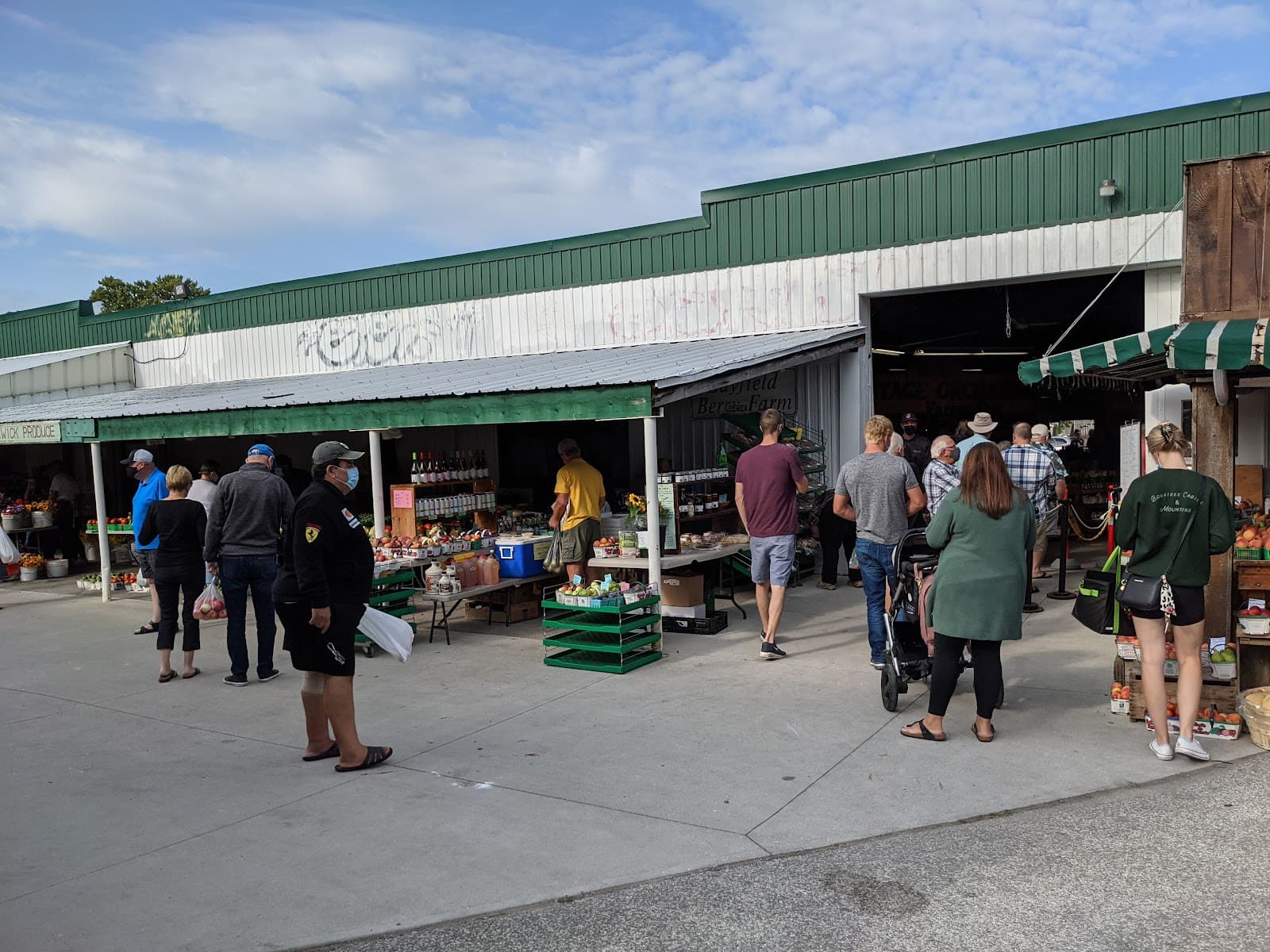 Sarnia Farmers' Market - Image 1