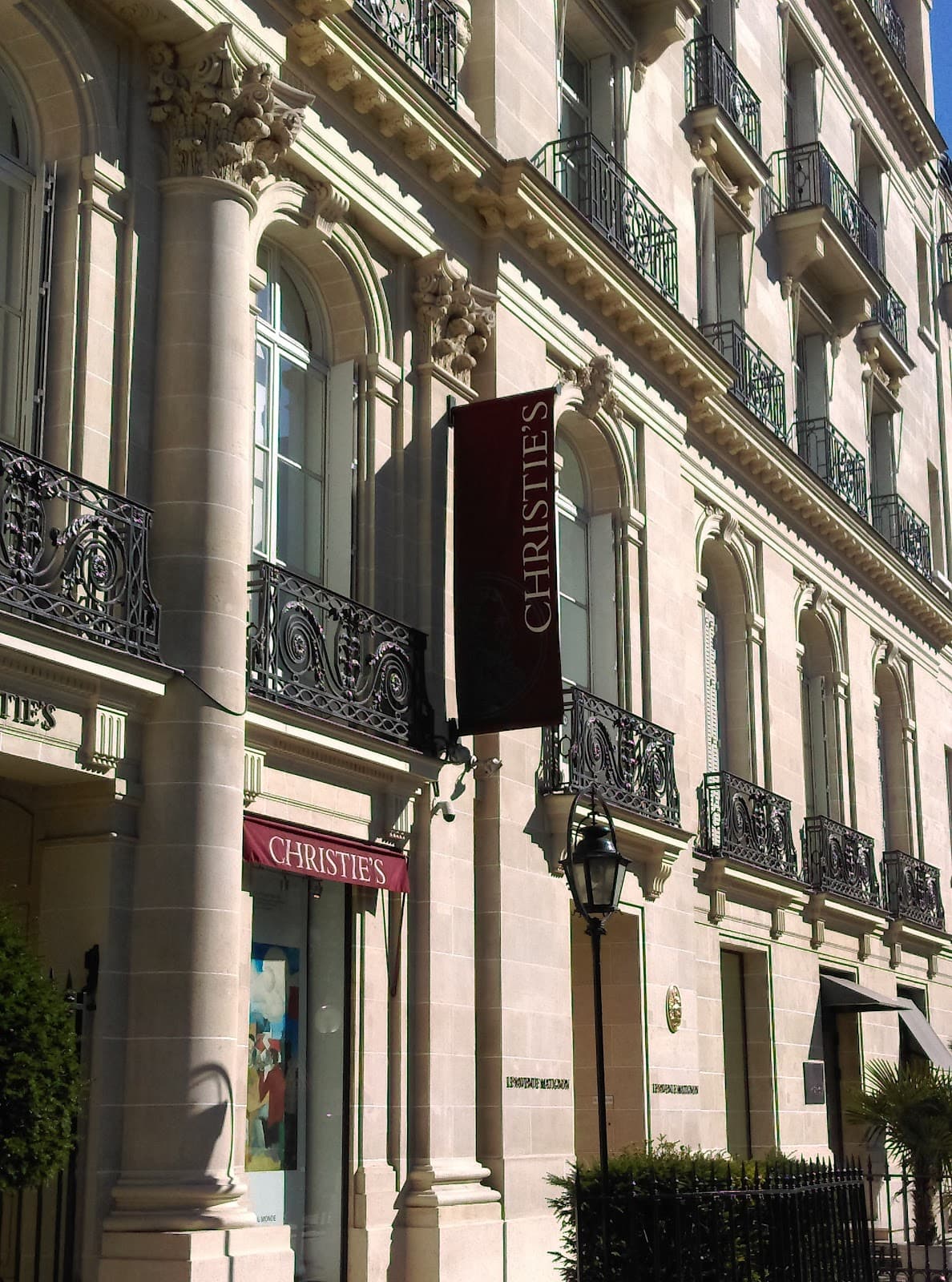 Avenue Matignon - Image 1