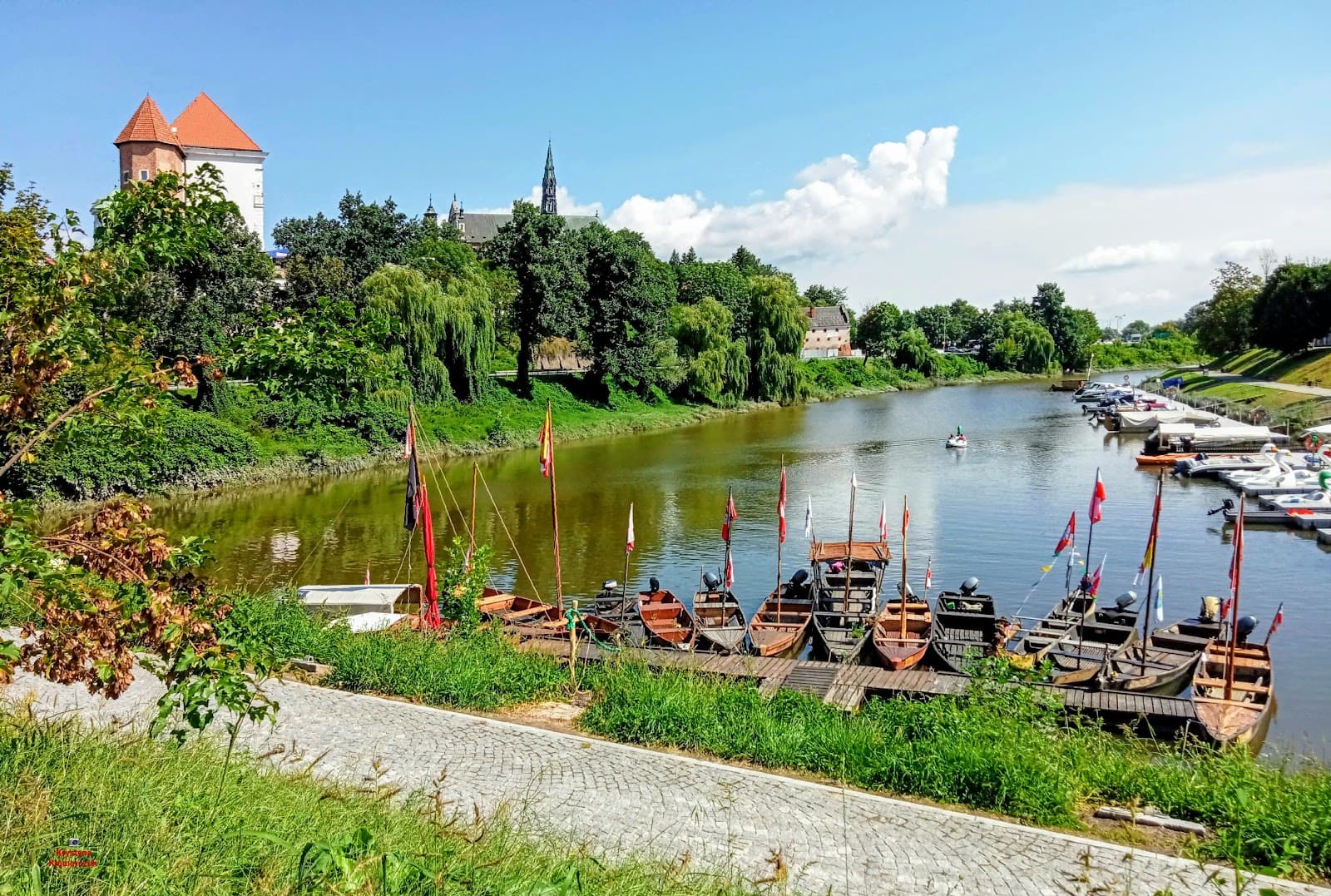 Vistula River Harbor - Image 1