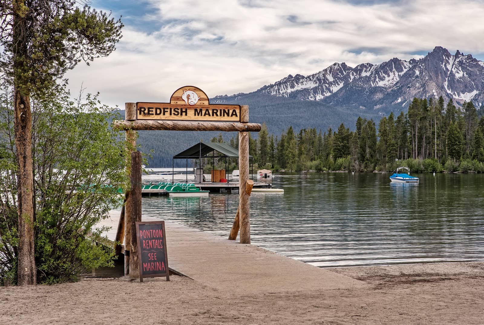 Historic Redfish Lake Lodge