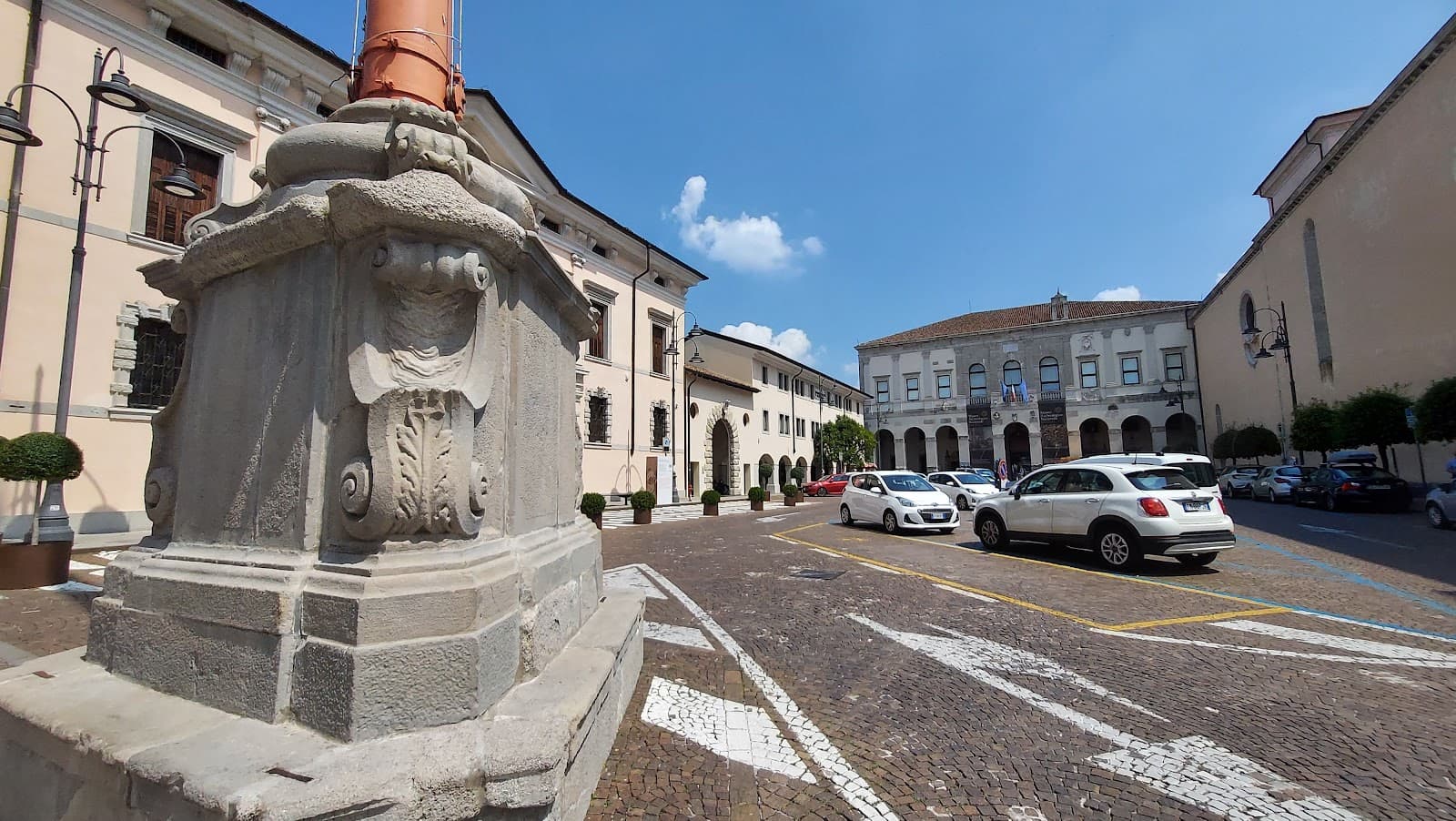 Piazza del Duomo - Image 1