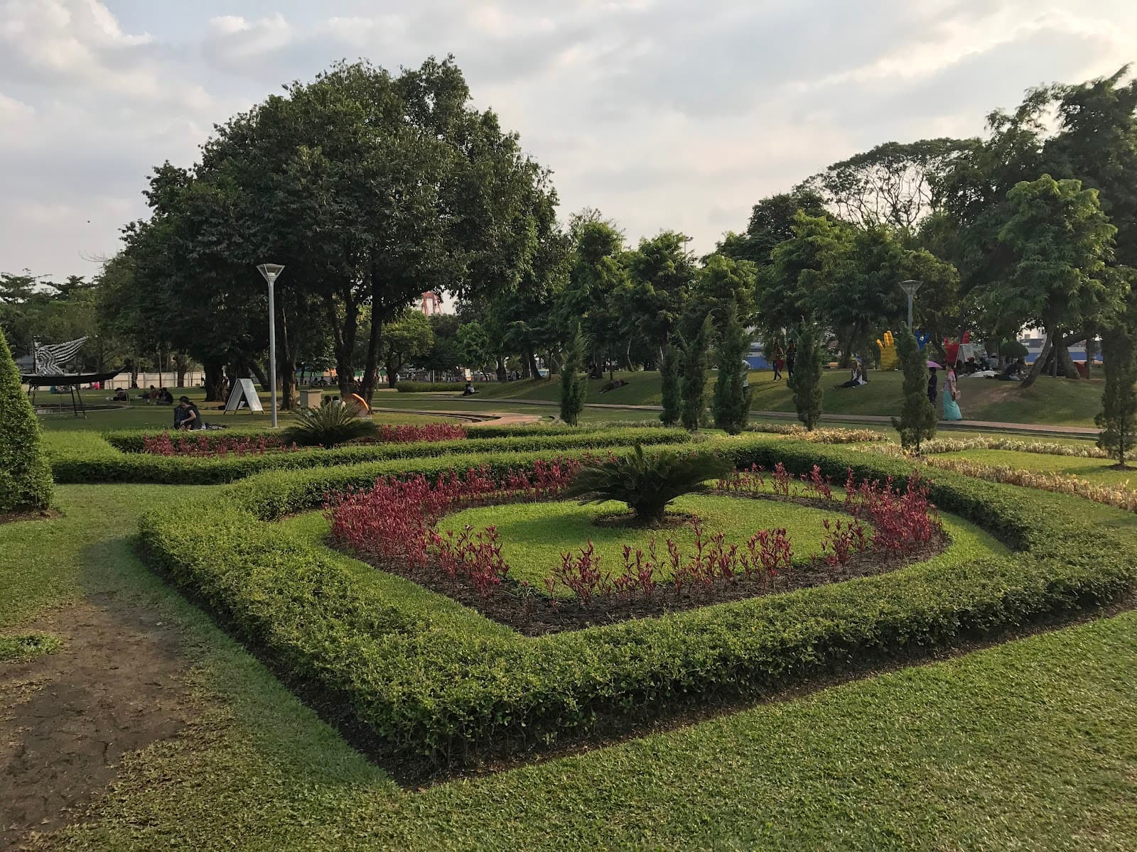 Thakin Mya Park - Image 1