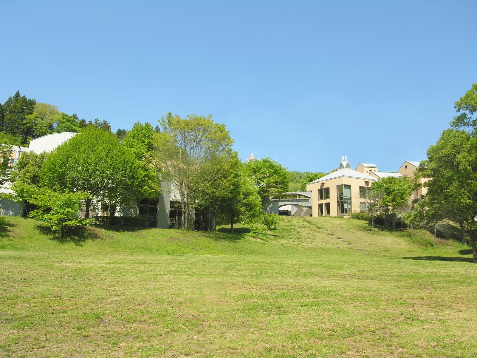 Fujino Art House - Image 1