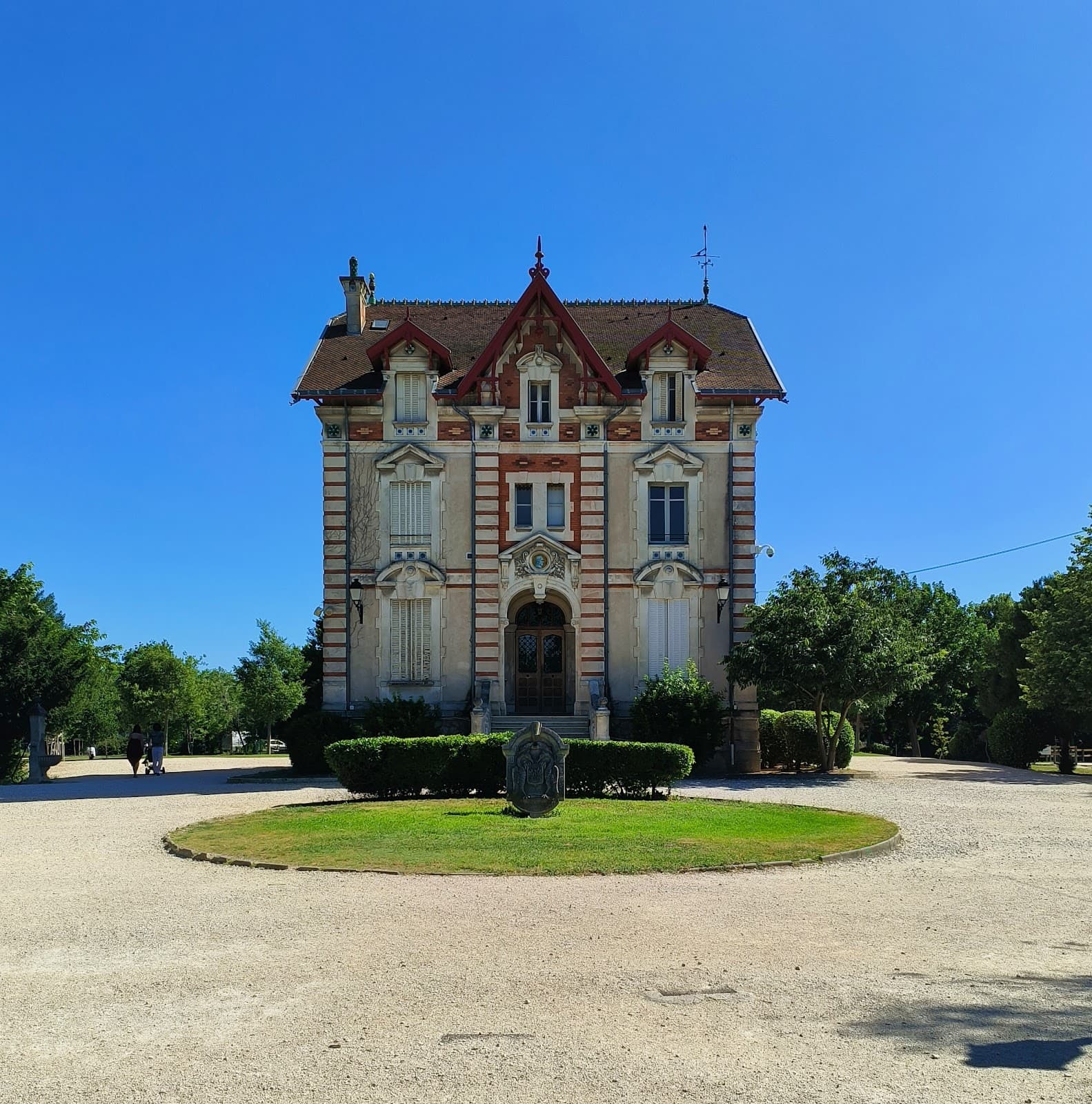 Parc Gautier Isle-sur-la-Sorgue France - Image 1