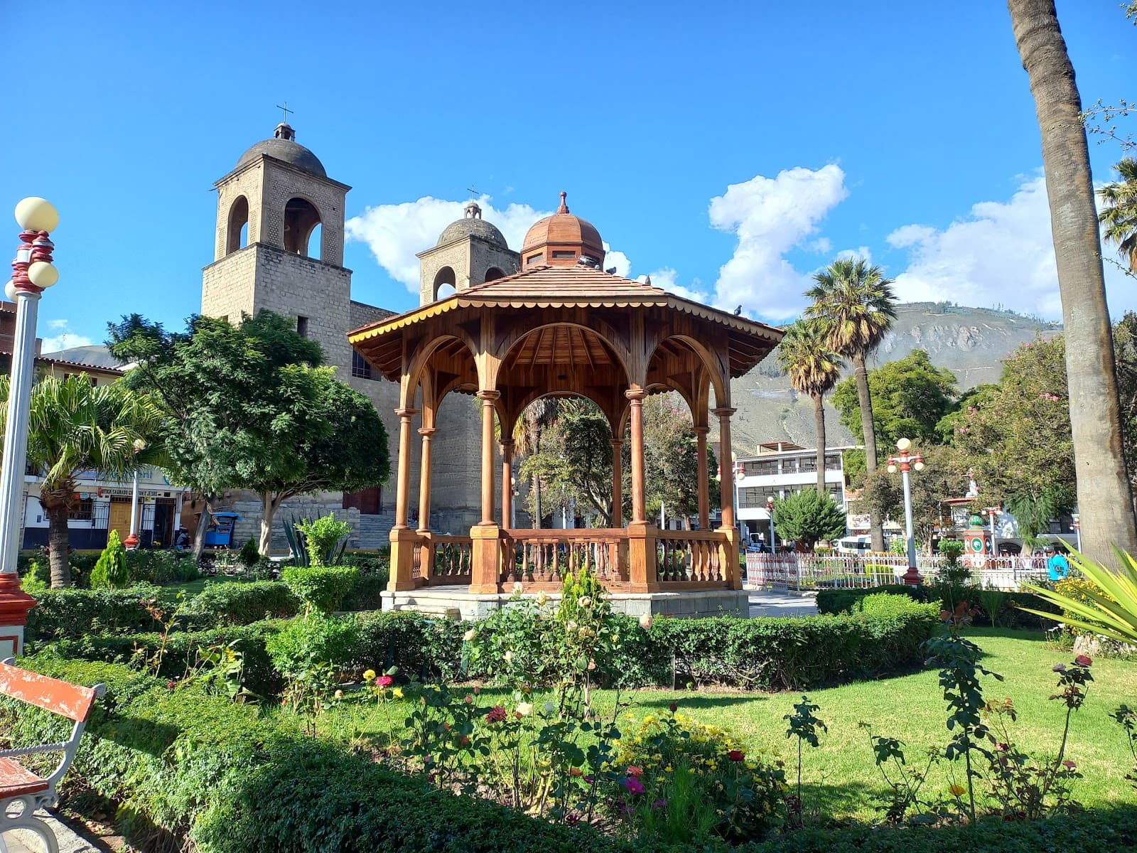 Caraz (Plaza de Armas) - Image 1