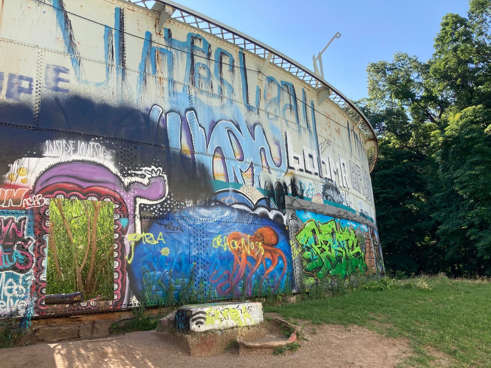 Washington Grove - Image 1