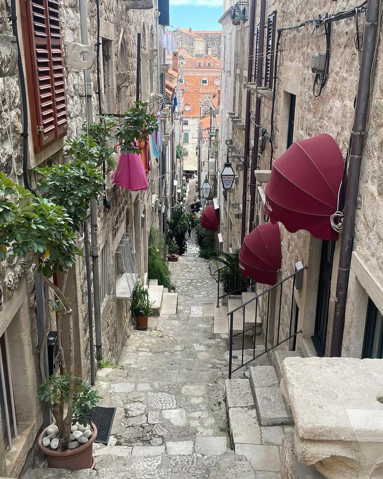 Old Town Stari Grad - Image 1