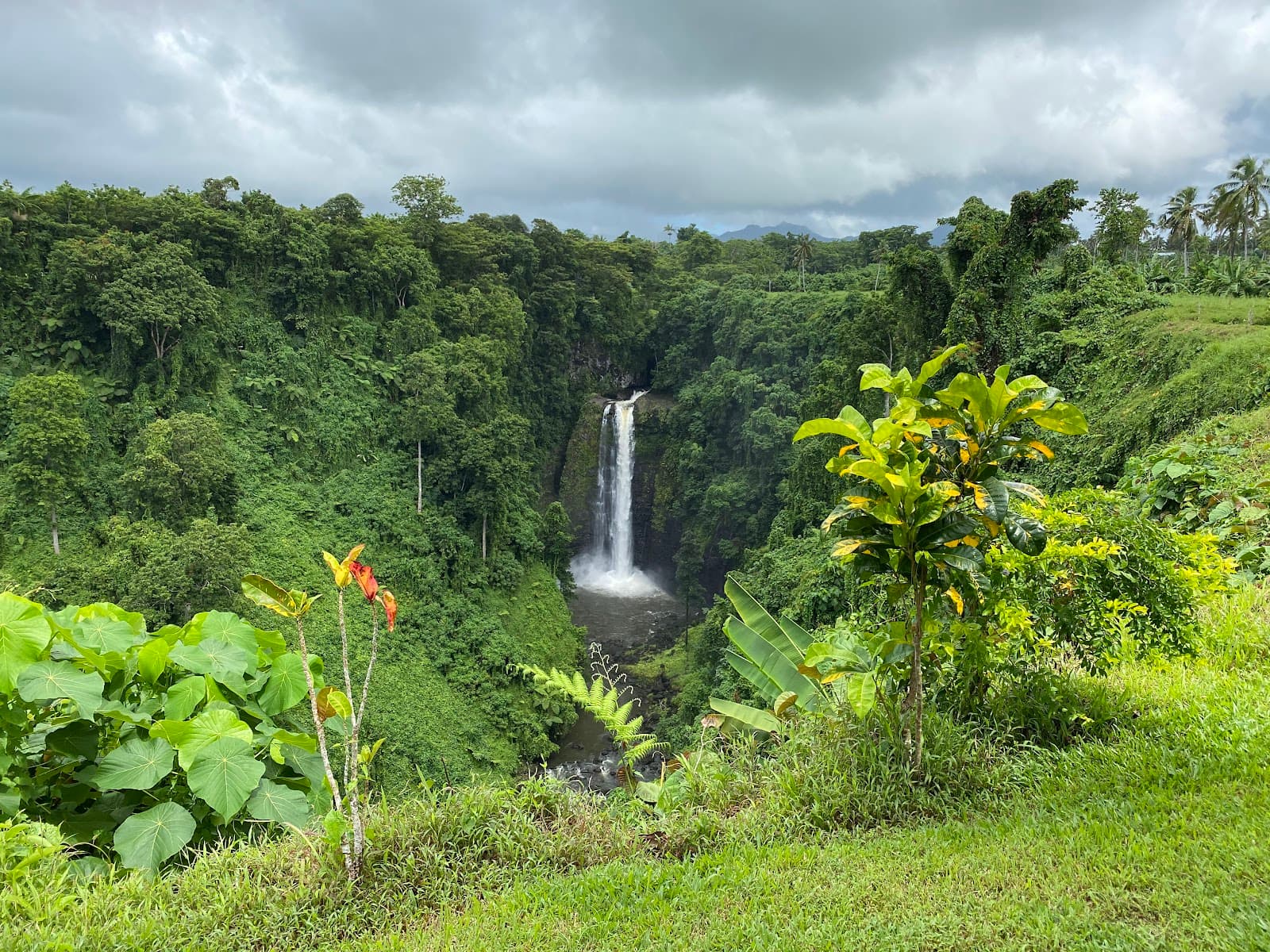 Le Mafa Pass Lookout - Image 1