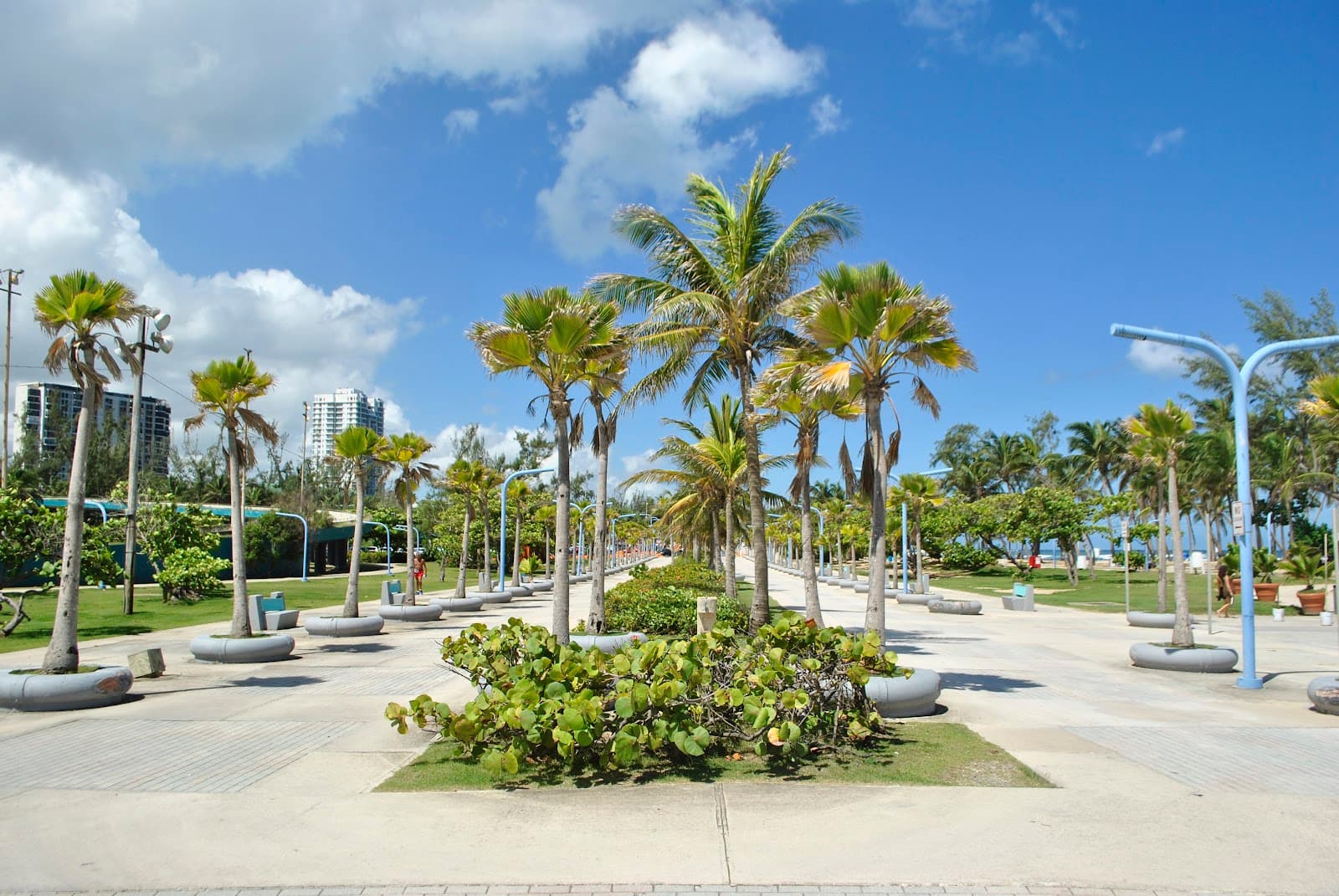 Parque del Tercer Milenio - Image 1