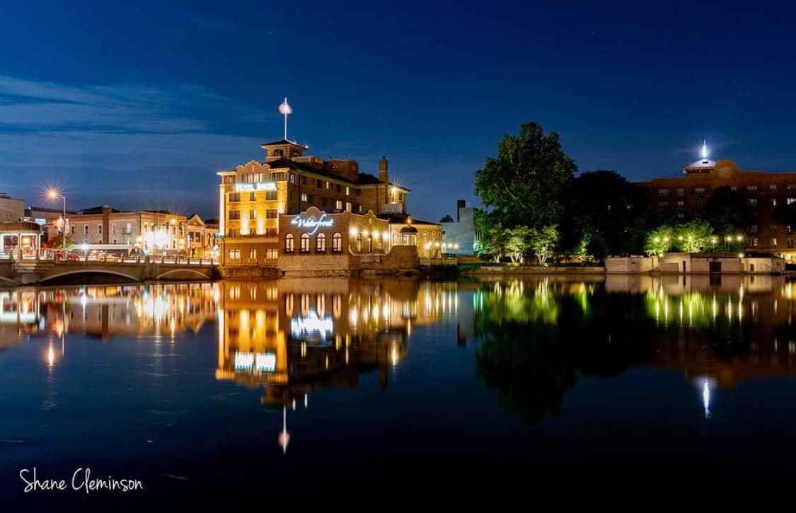 Hotel Baker - Image 1