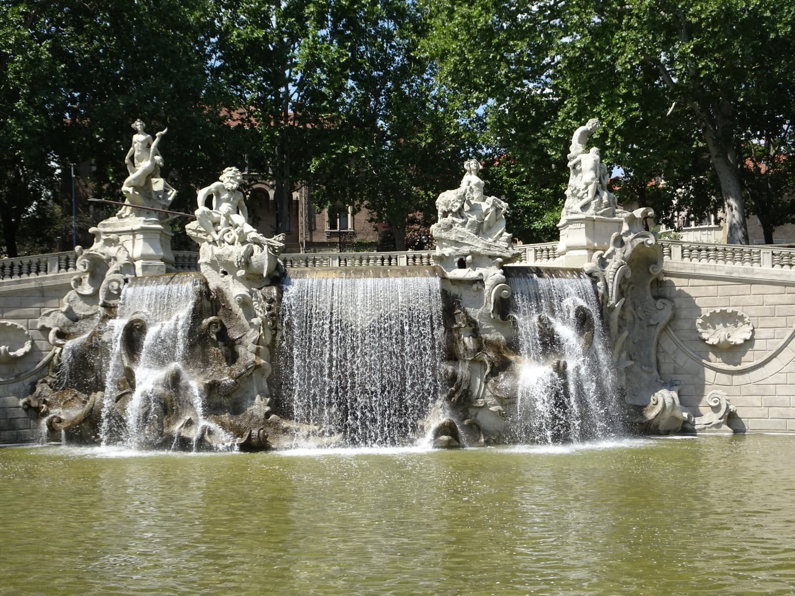 Fontana dei Dodici Mesi - Image 1