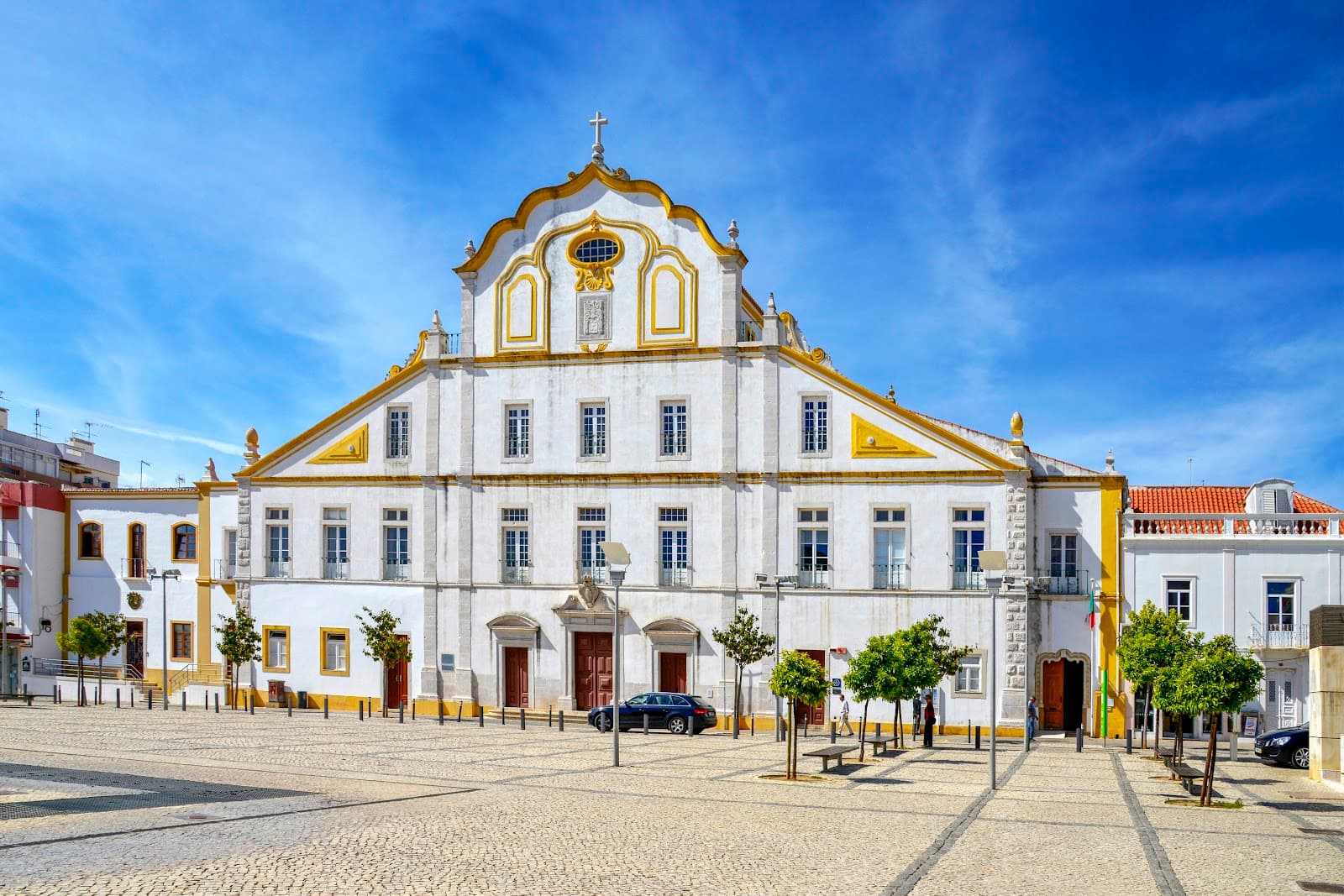 Igreja do Colégio (Jesuit College Church) - Image 1