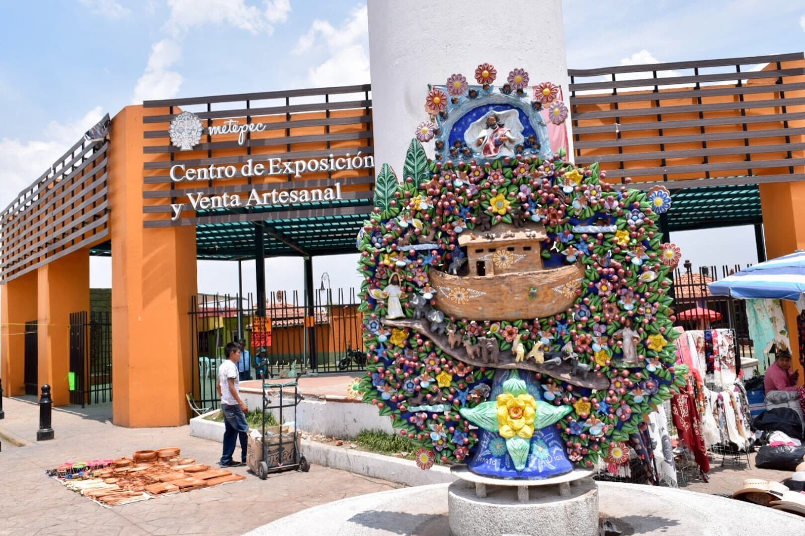 Metepec Handicrafts Market - Image 1