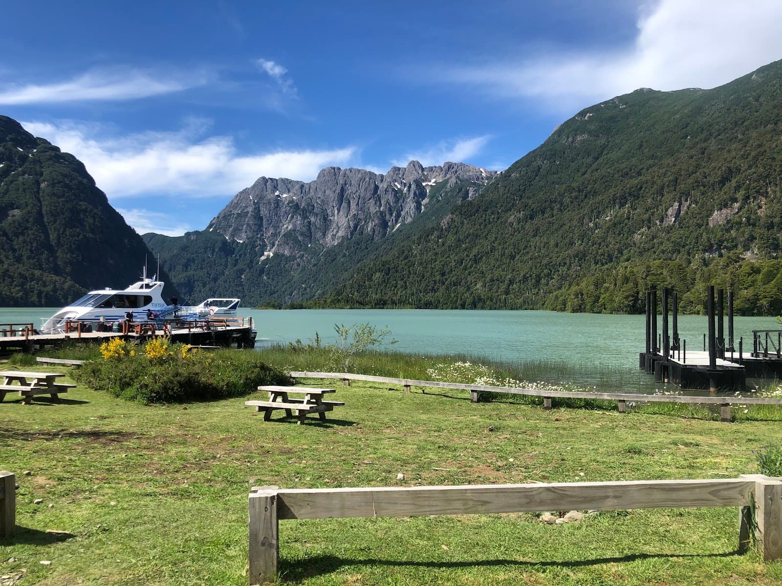 Lago Frías - Image 1