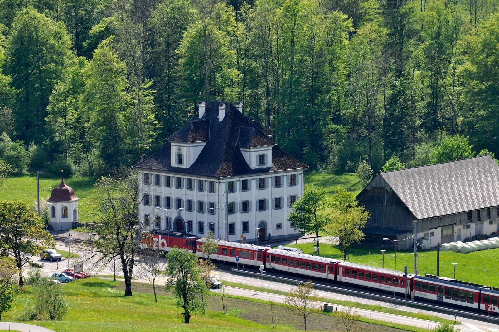 Grafenort Manor - Image 1