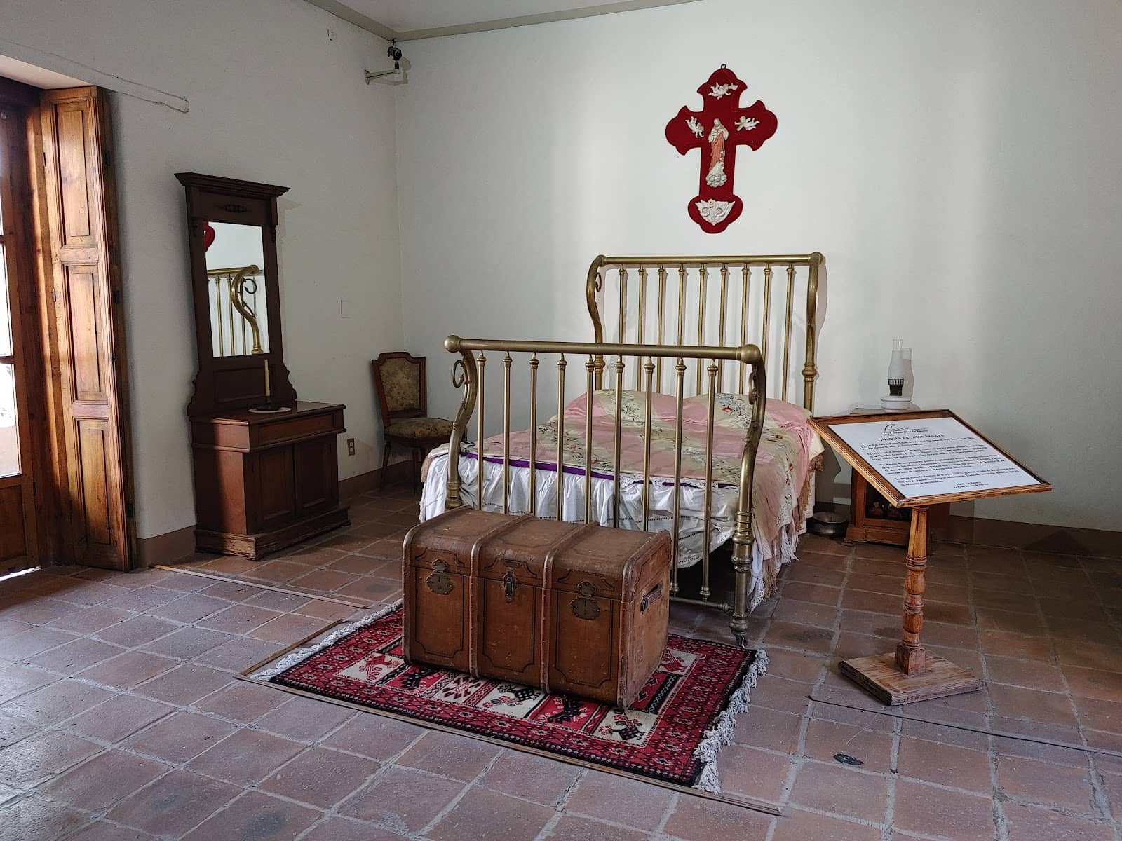 Tranquil Courtyard and Garden