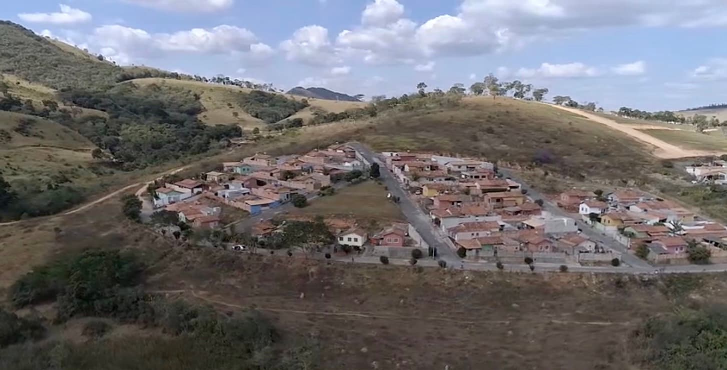 Praça da Matriz Capitólio - Image 1