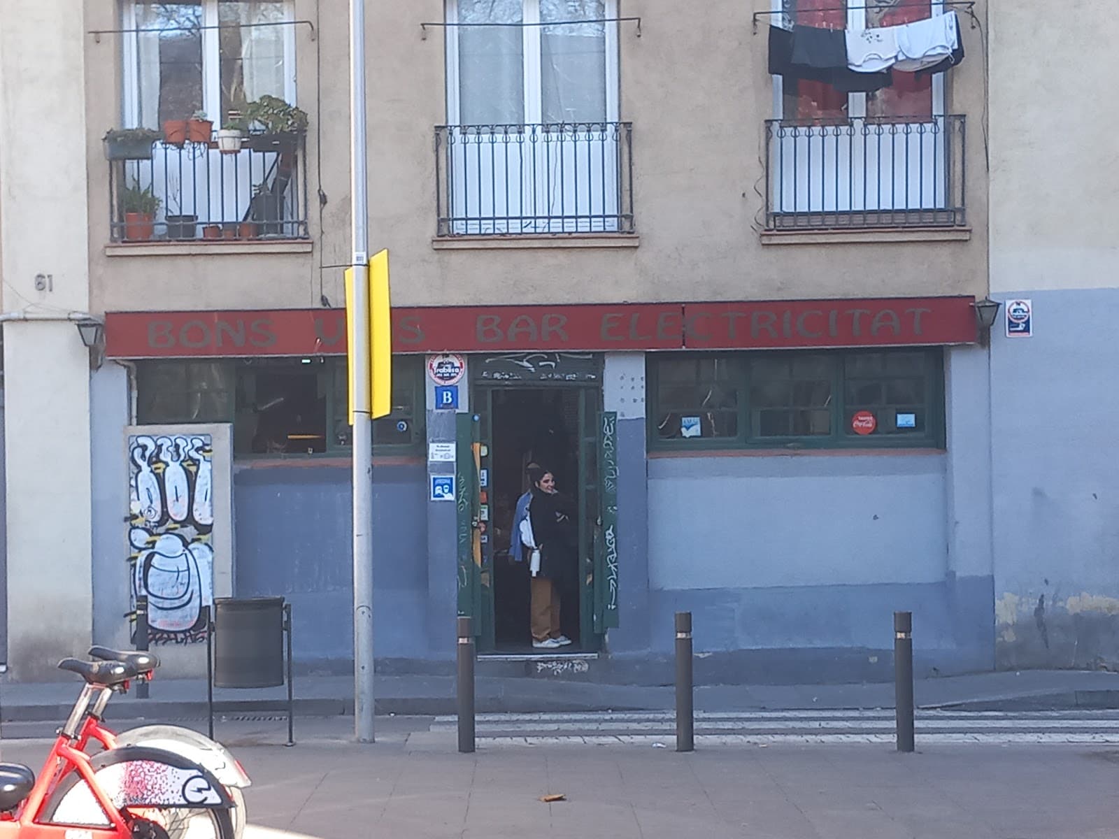 Bar Electricitat - Image 1