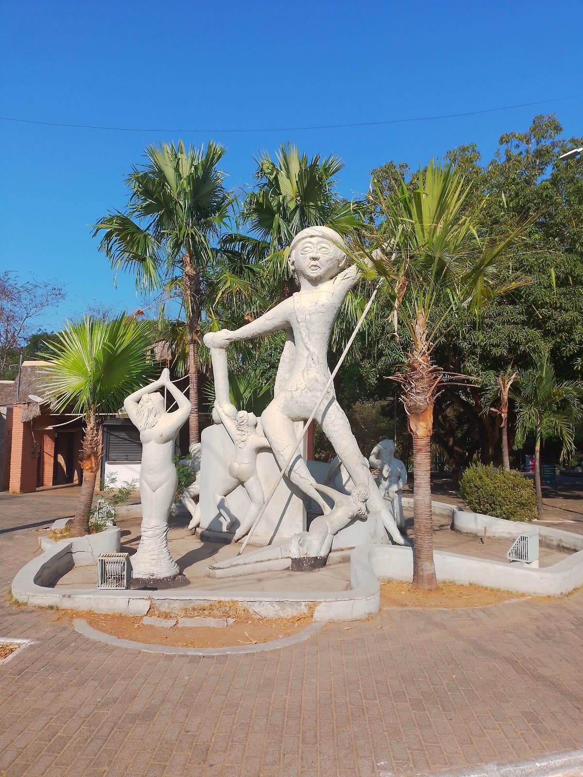 Cabeça de Cuia Monument - Image 1