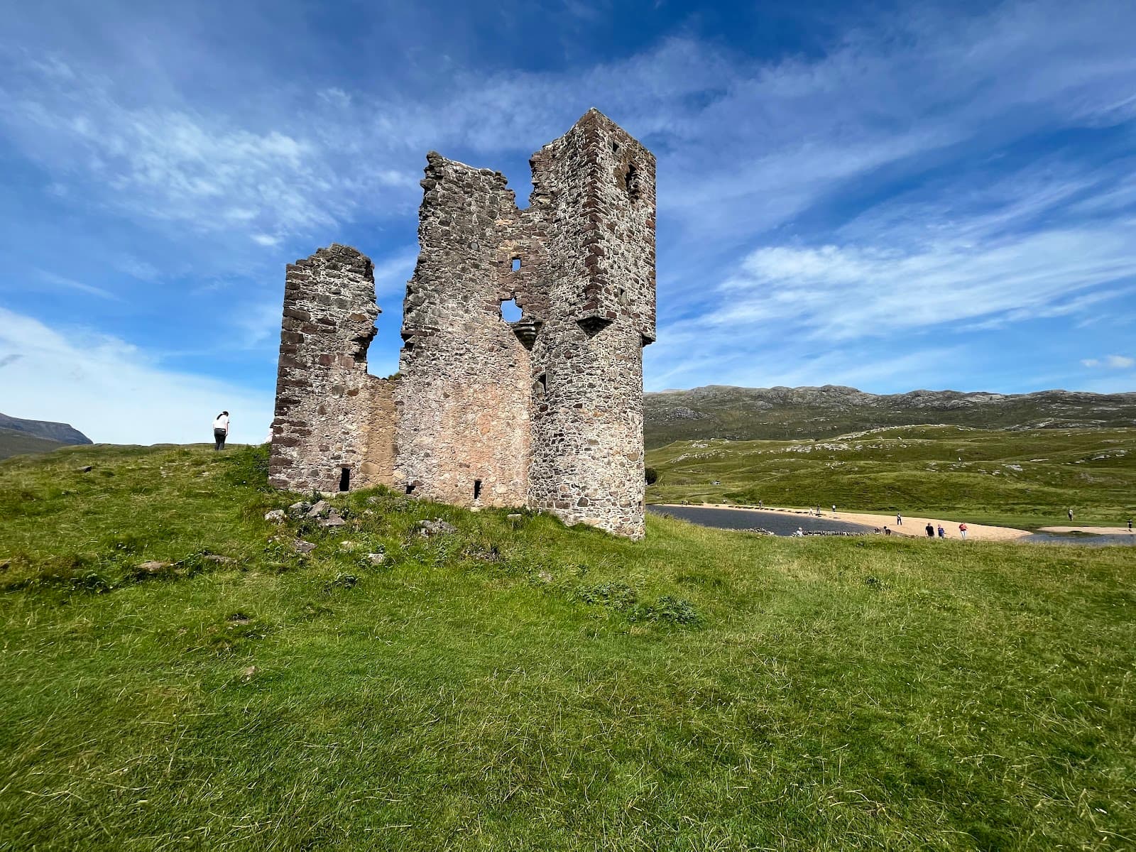 Ardvreck Castle - Image 1