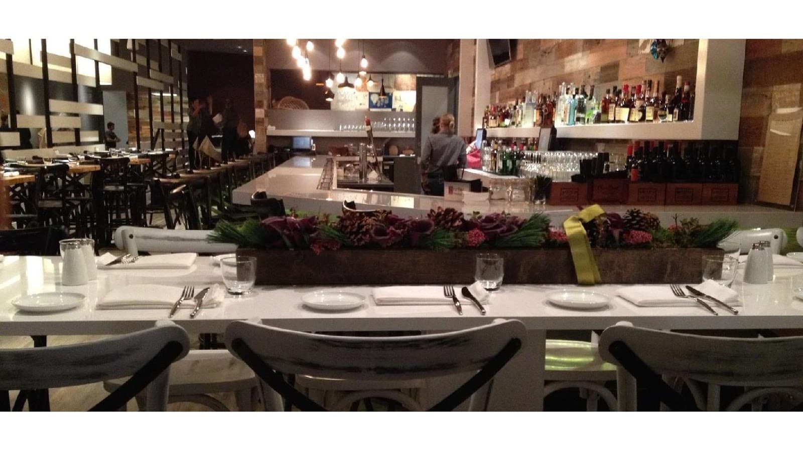 Hobnob on 5th - Image 1