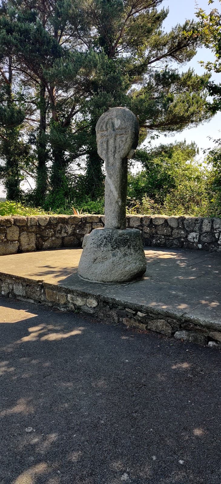 Fassaroe Crosses - Image 1